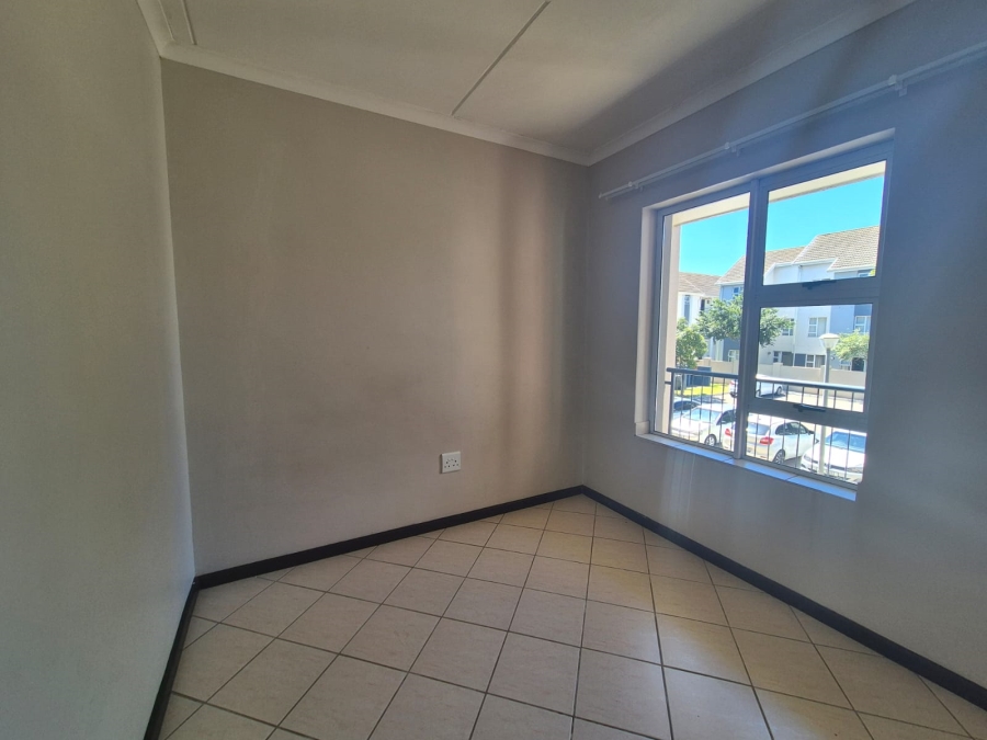 To Let 2 Bedroom Property for Rent in Buh Rein Estate Western Cape